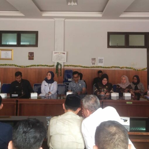 Rapat kepala desa citapen dengan inspektorat